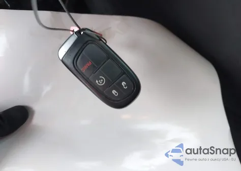 2015 Jeep Cherokee Limited из США, поврежденный, VIN 1C4PJMDSXFW577493